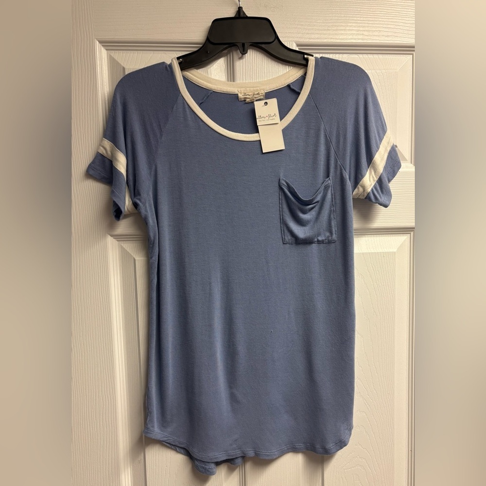 NWT Ultra Flirt Pocket T-Shirt Size Small